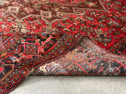 9’8”x12’6” Hand-Knotted Persian Heriz Area Rug