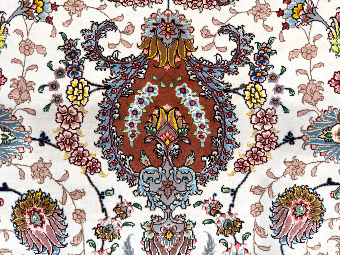 Hand-Knotted 60 Raj Persian Tabriz Rug - 9’10”x13’7”