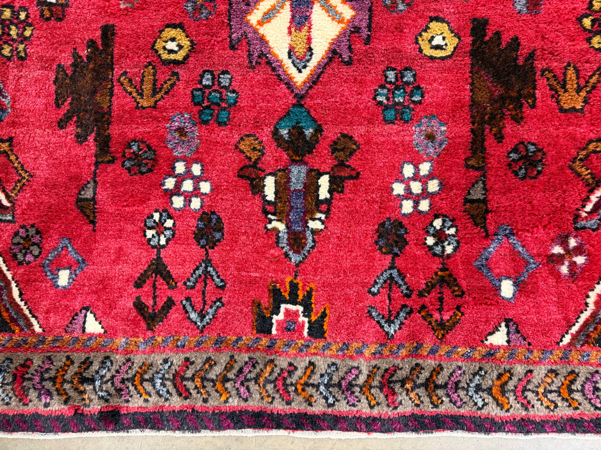 Hand-Knotted Persian Hamadan Rug - 5'3”x7’2”