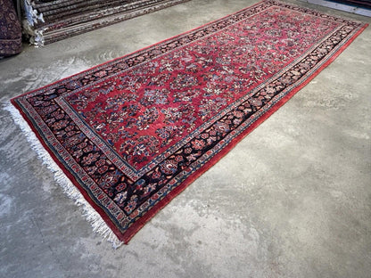 5’7”x14’8” Antique Hand-knotted Wool Sarouk Runner Rug - Handmade Red 5x14