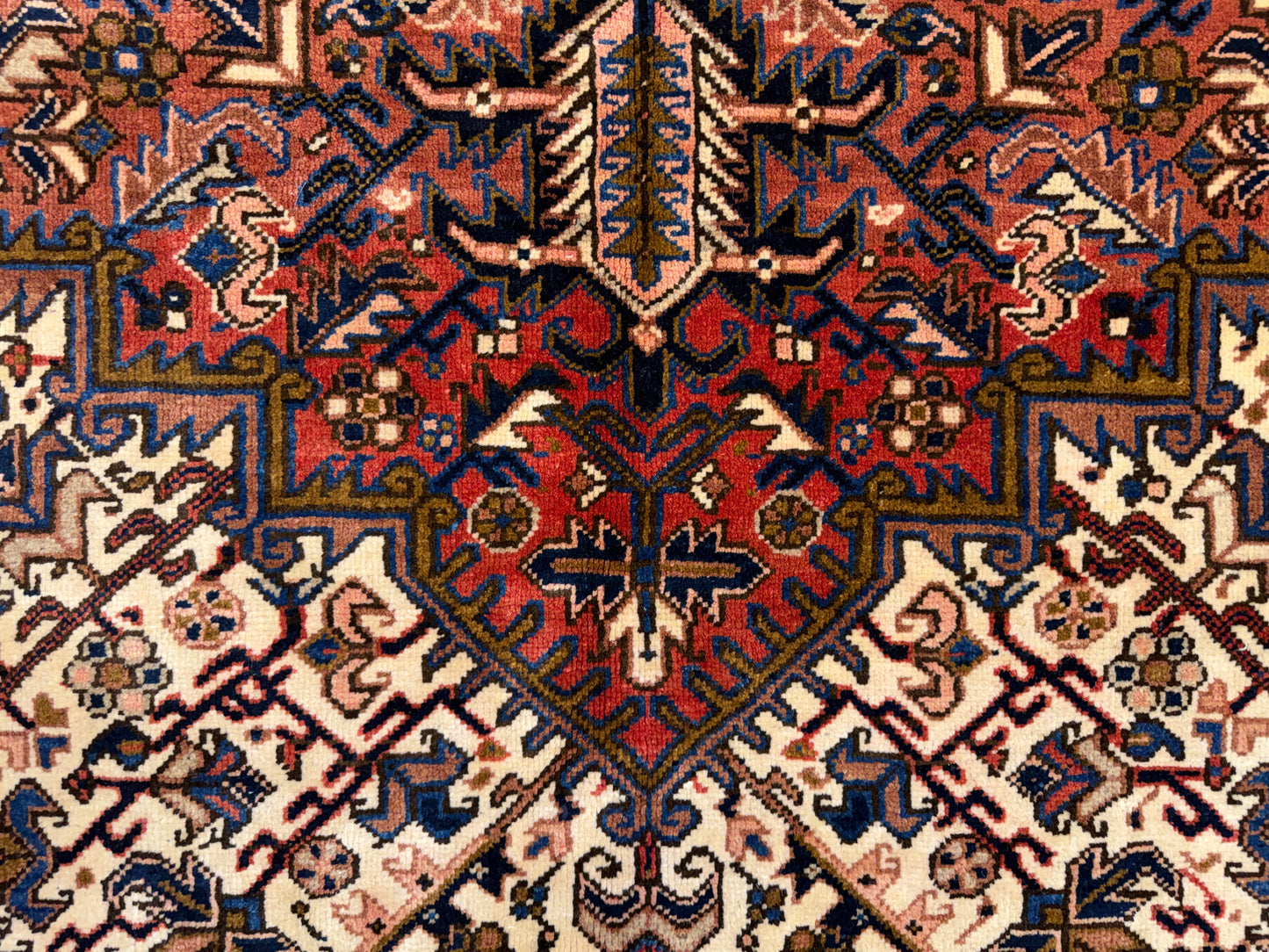 10’1”x14’ Hand-Knotted Persian Heriz Area Rug