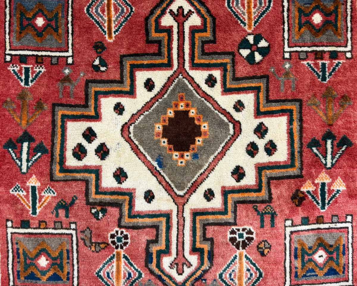 Hand-Knotted Persian Hamadan Rug - 4'6"x6'9"