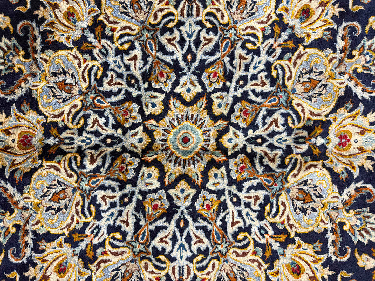 9’8”x12’5” Hand-Knotted Fine Wool Persian Kashan Signed Area Rug
