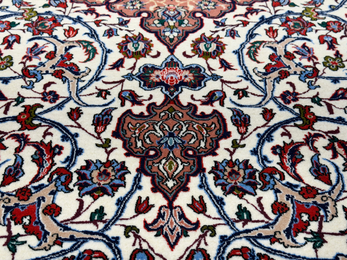 Hand-Knotted Persian Isfahan Rug - 5’3”x8’1”