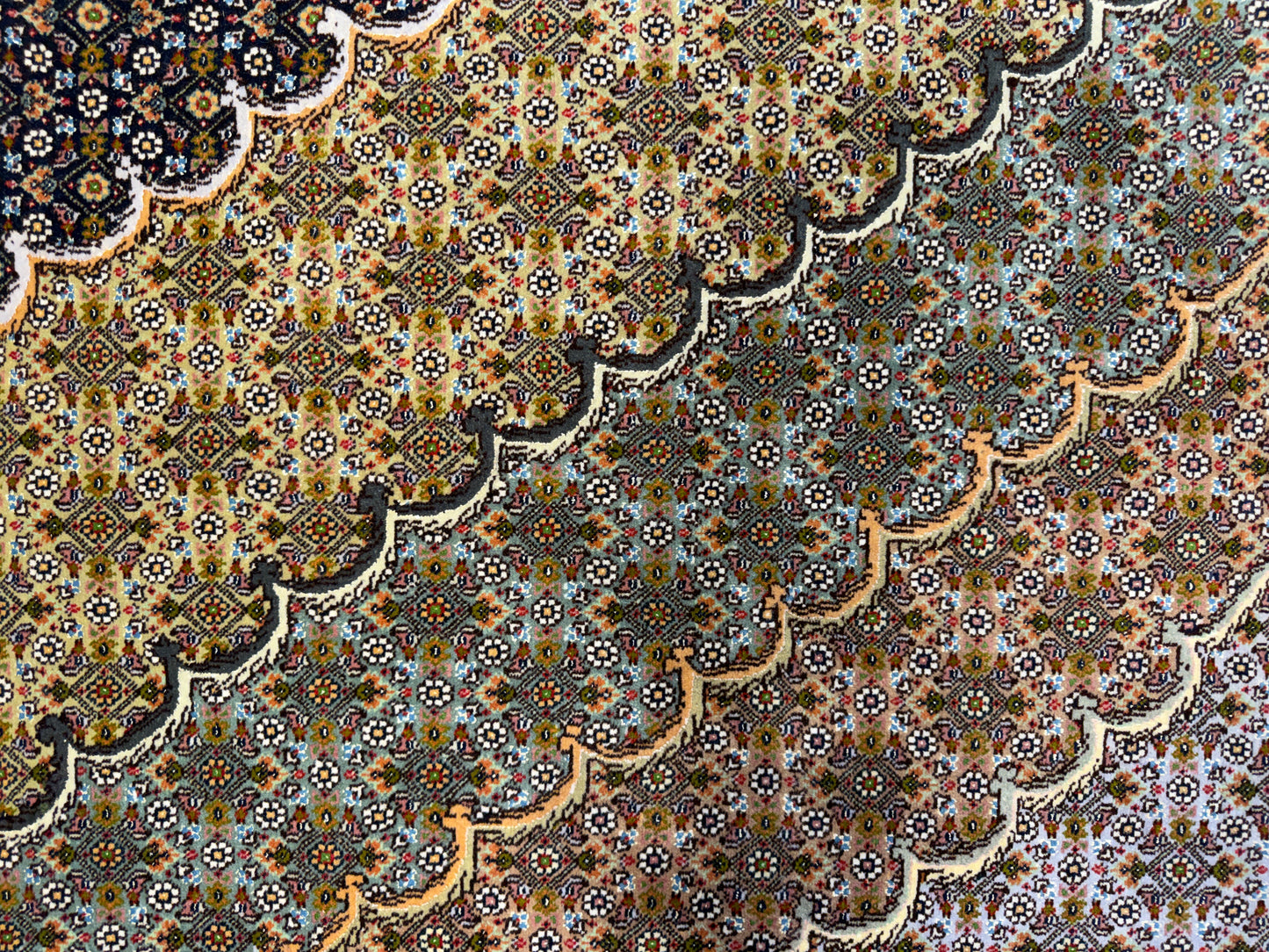 Hand-Knotted Persian Tabriz Mahi Rug - 9’11”x13’2”