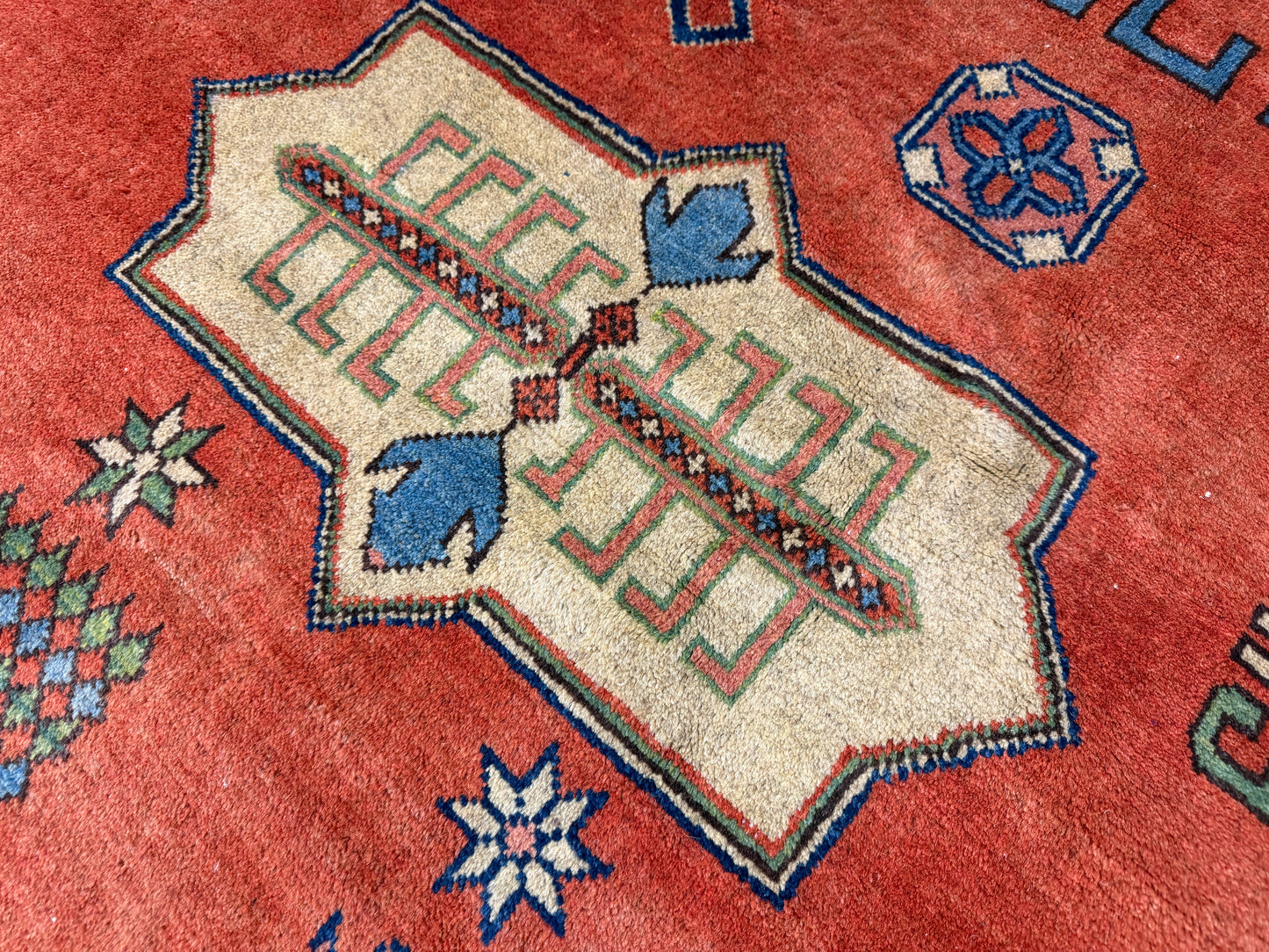 8’10”x11’ Hand-Knotted Wool Kazak Area Rug