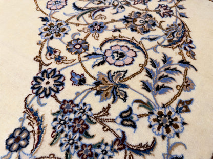 Hand-Knotted 6 La Persian Nain Rug - Signed Habibian - 4'4"x6'8"