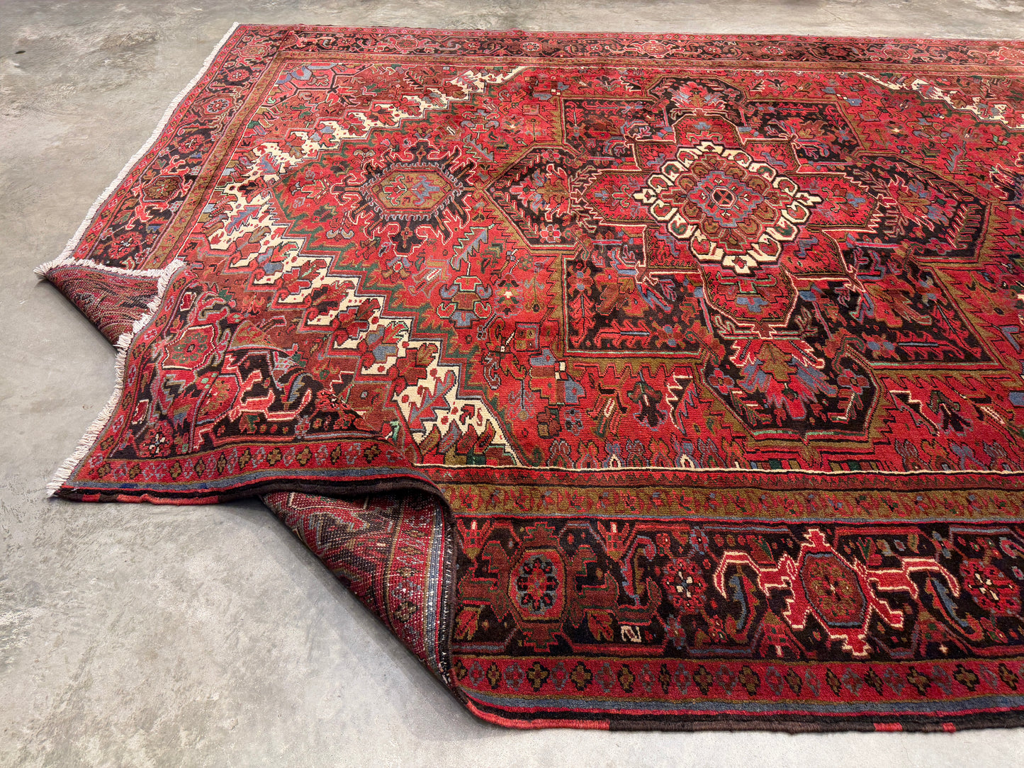 10’1”x12’6” Hand-Knotted Persian Heriz Area Rug