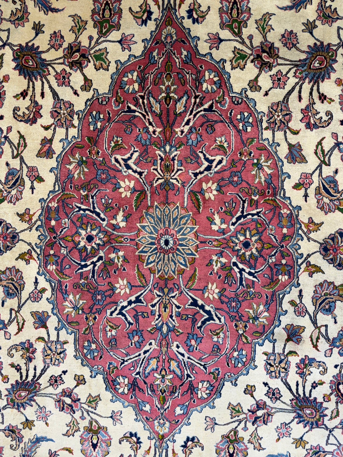 9’6”x14’6” Hand-Knotted Persian Kashan Area Rug