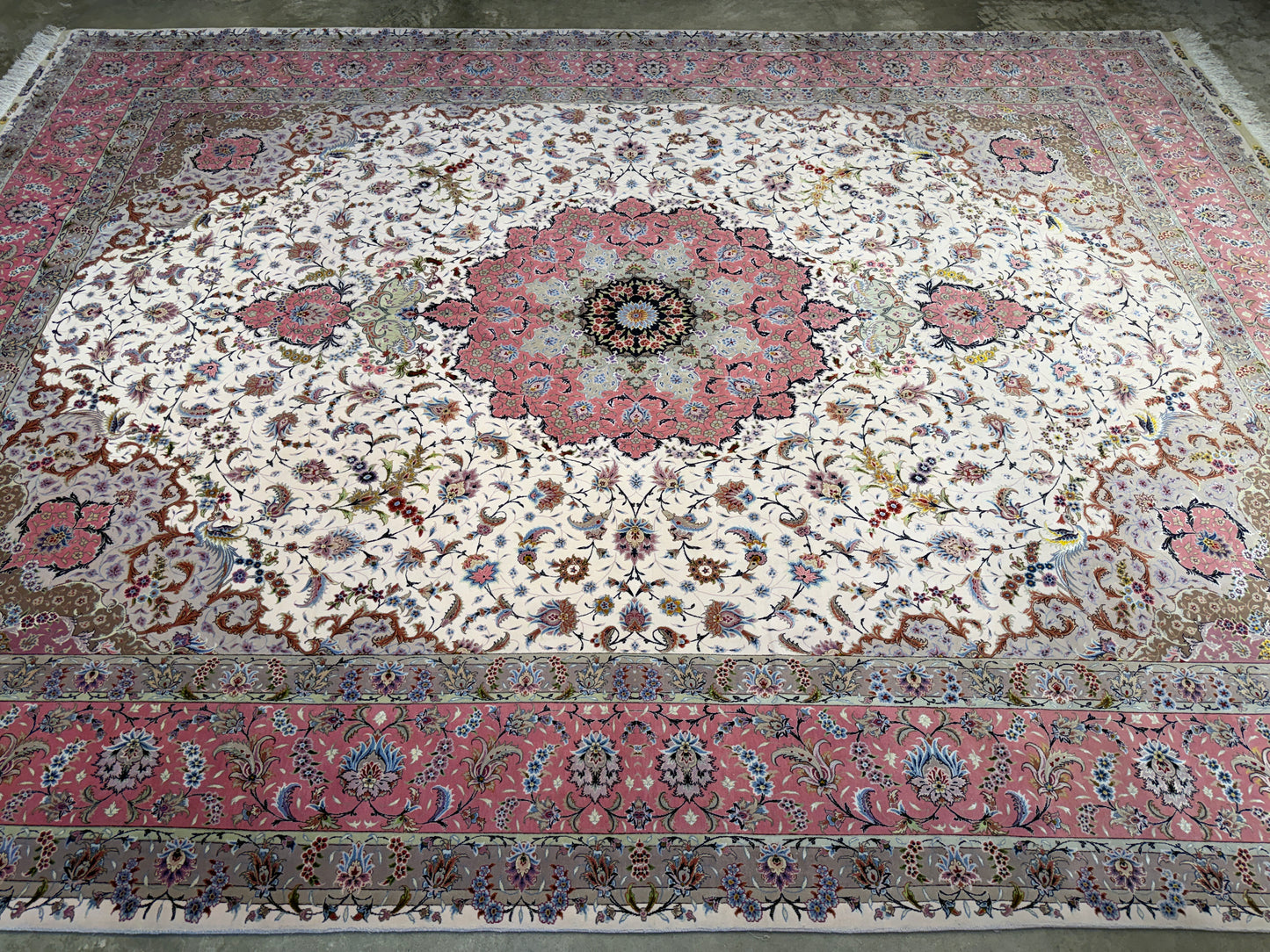 Hand-Knotted 80 Raj Persian Tabriz Rug - Signed Ghadimi - 9’9”x12’11”