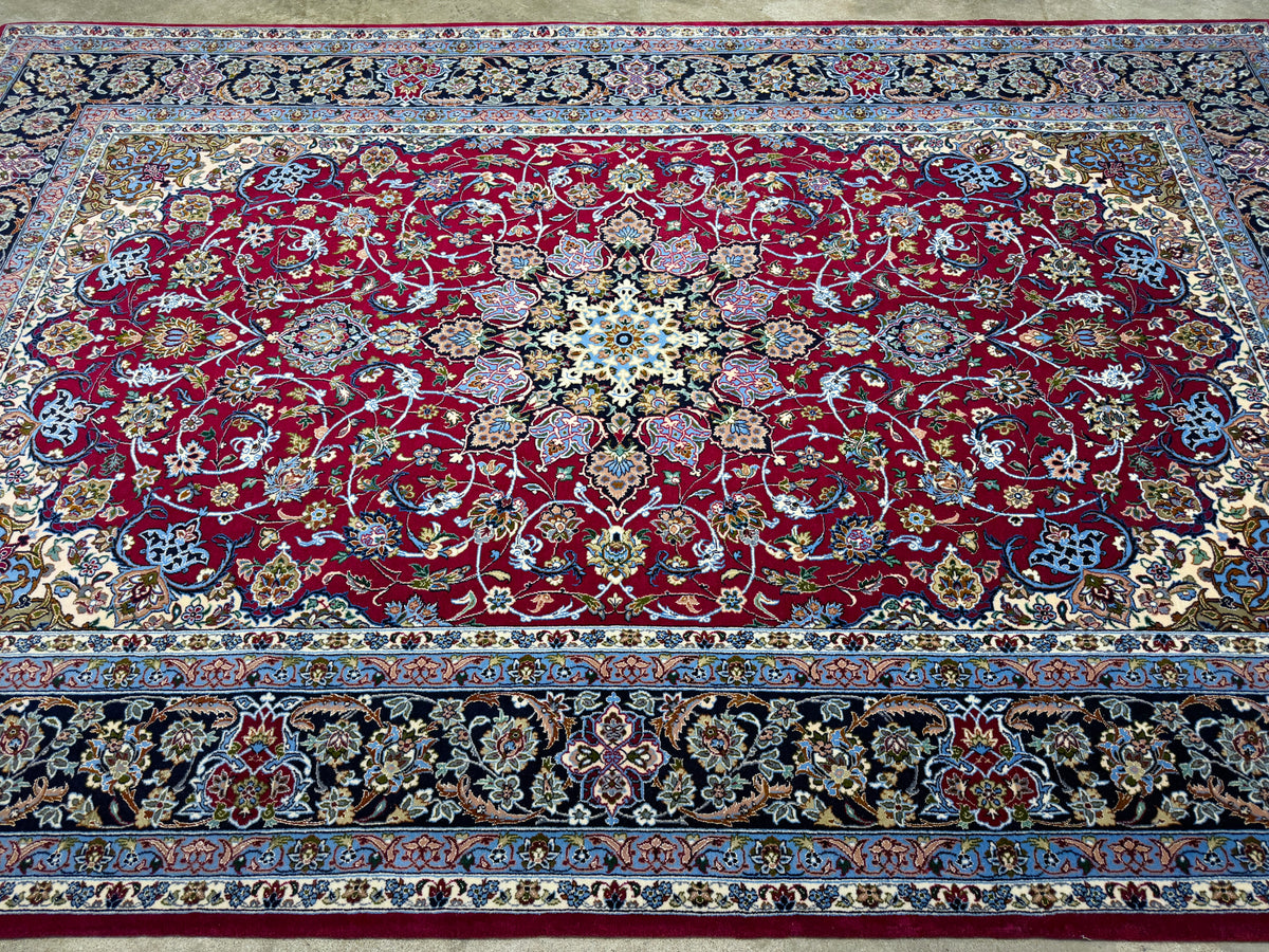 Hand-Knotted Persian Isfahan Rug - 5’1”x8’