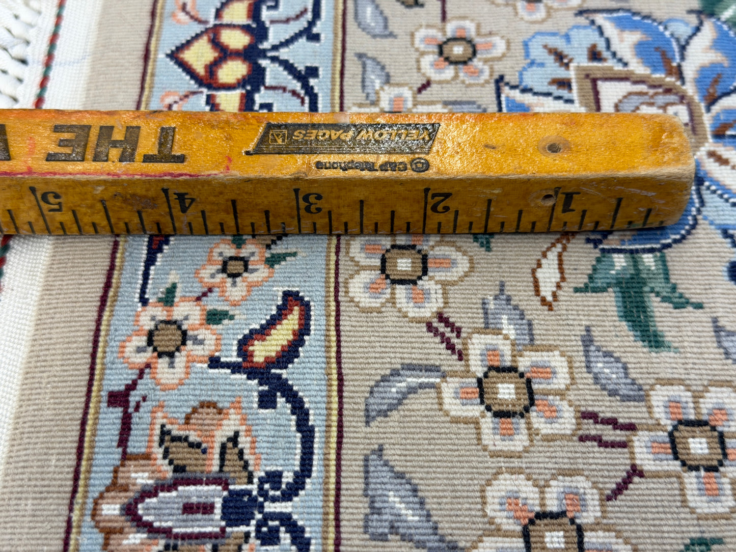 Hand-Knotted Persian Isfahan Rug -Garden of Birds- 3’7”x5’5”