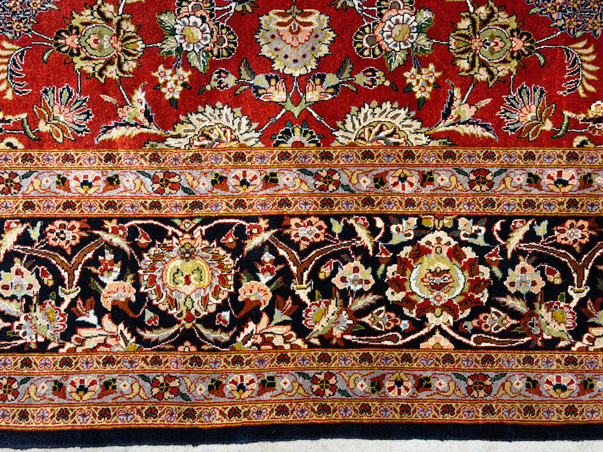 Hand-Knotted 100% Silk Persian Kashan Rug - 6'10"x9'9"
