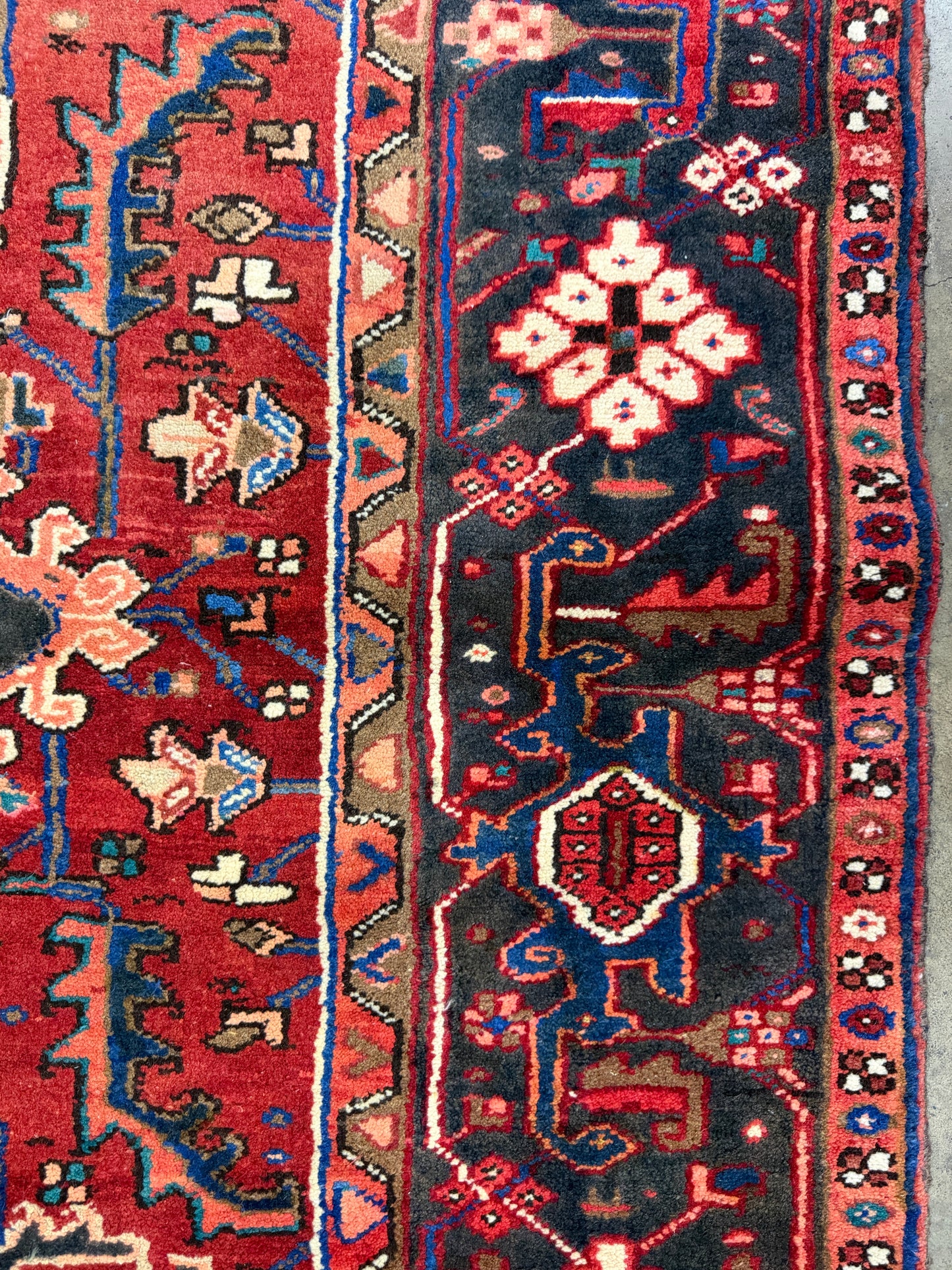 Hand-Knotted Persian Heriz Rug - 9’1”x11’11”