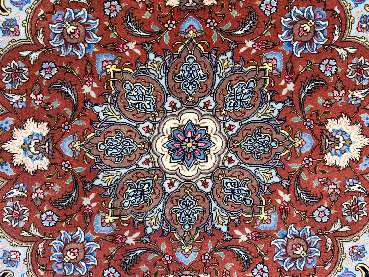10’x13’7” Very Fine Hand-Knotted Signed Persian Tabriz Area Rug