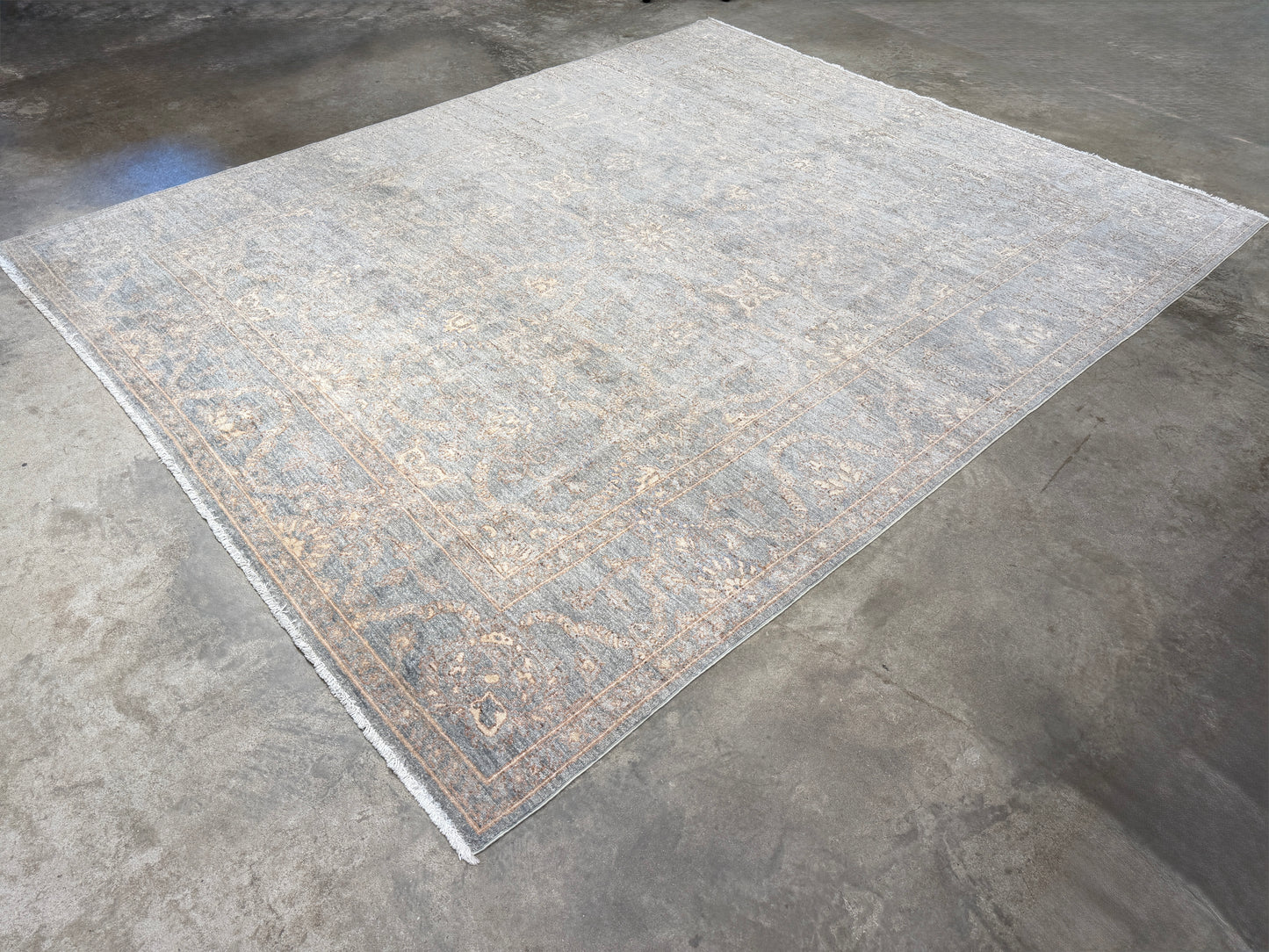 Hand-Knotted Oushak Rug - 8’1”x9’11”