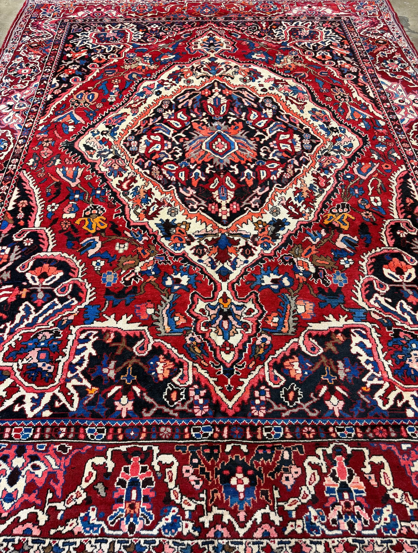 10’1”x12’3” Vintage Hand-Knotted Wool Bakhtiari Persian Rug 10x12 Red Handmade Carpet