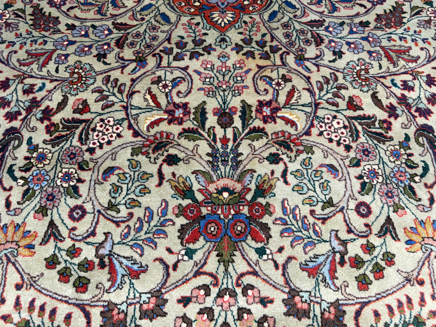 9’11”x13’5” Hand-Knotted Fine Wool Persian Kashan Area Rug