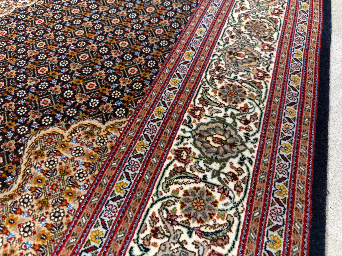 Hand-Knotted Persian Tabriz Mahi Rug - 5'6"x7'8"