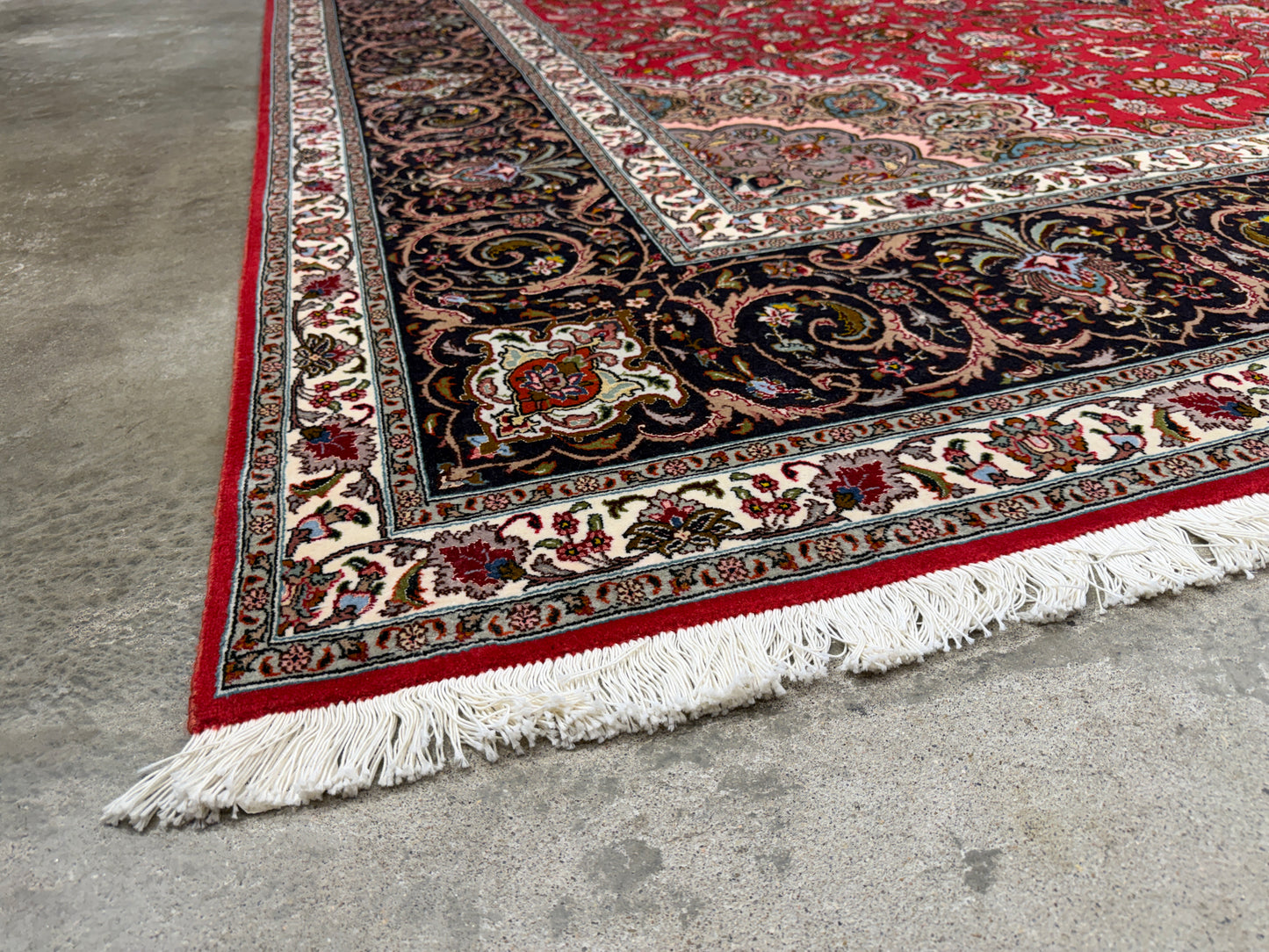 Hand-Knotted 60 Raj Persian Tabriz Rug - 9’9”x13’3”