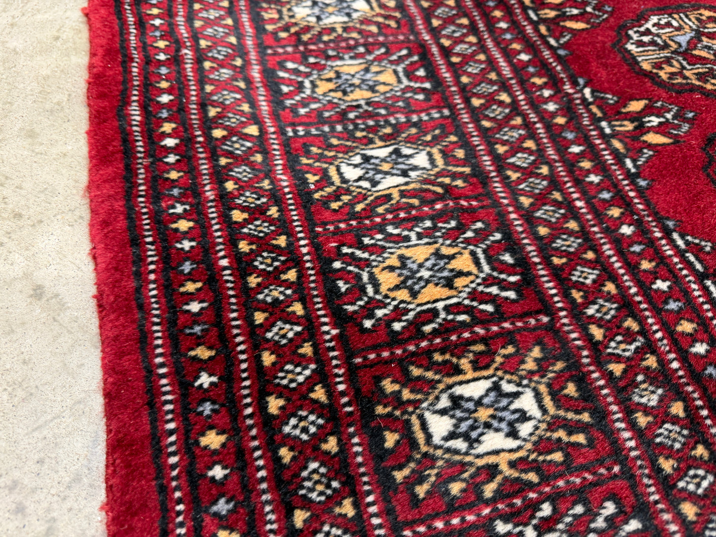 Hand-Knotted Bokhara Rug - 4’2”x6’3”