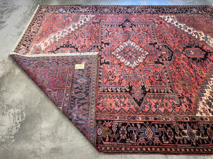 9’10”x12’5” Hand-Knotted Persian Heriz Area Rug