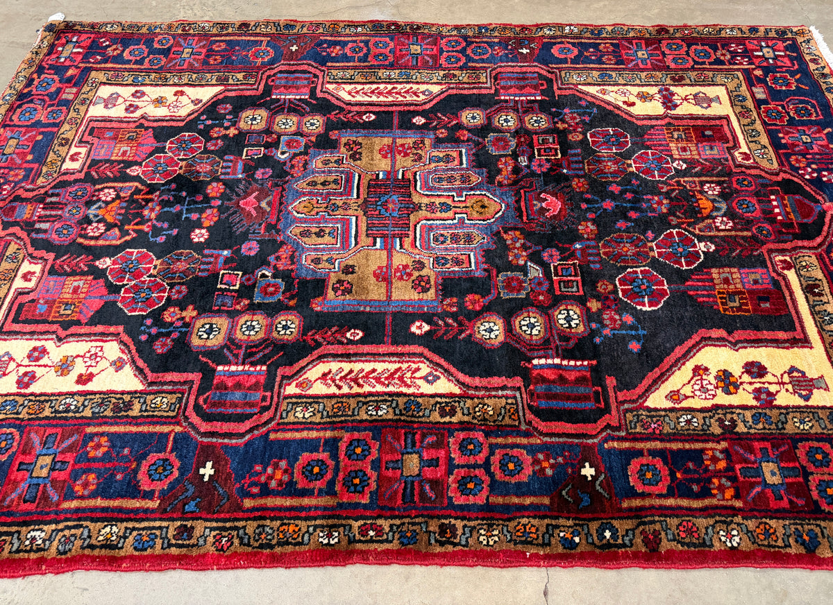 Hand-Knotted Persian Nahavand Rug - 5'3"x8'1"