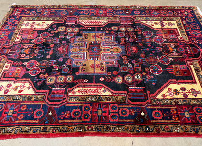 Hand-Knotted Persian Nahavand Rug - 5'3"x8'1"
