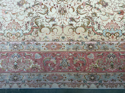 10’x13’6” Very Fine Hand-Knotted Persian Tabriz 80 Raj Area Rug
