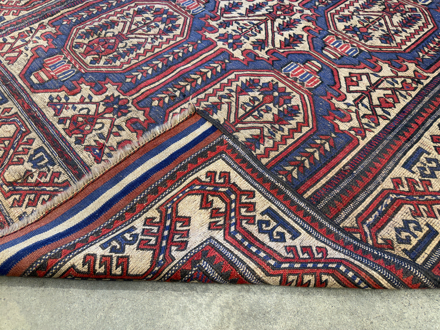 4’8”x5’10” Hand-Knotted Wool Flatweave Oriental Area Rug