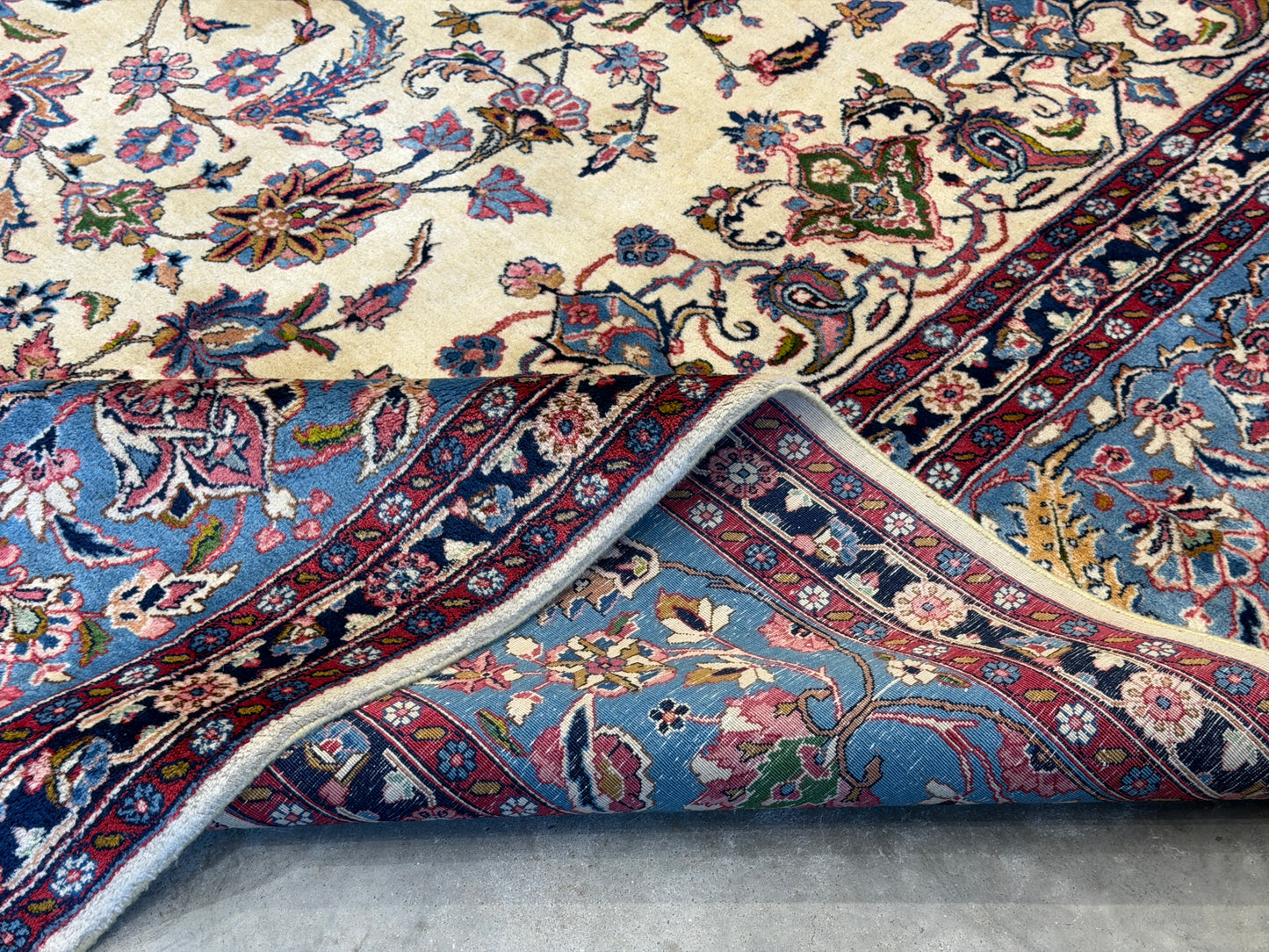9’6”x14’6” Hand-Knotted Persian Kashan Area Rug