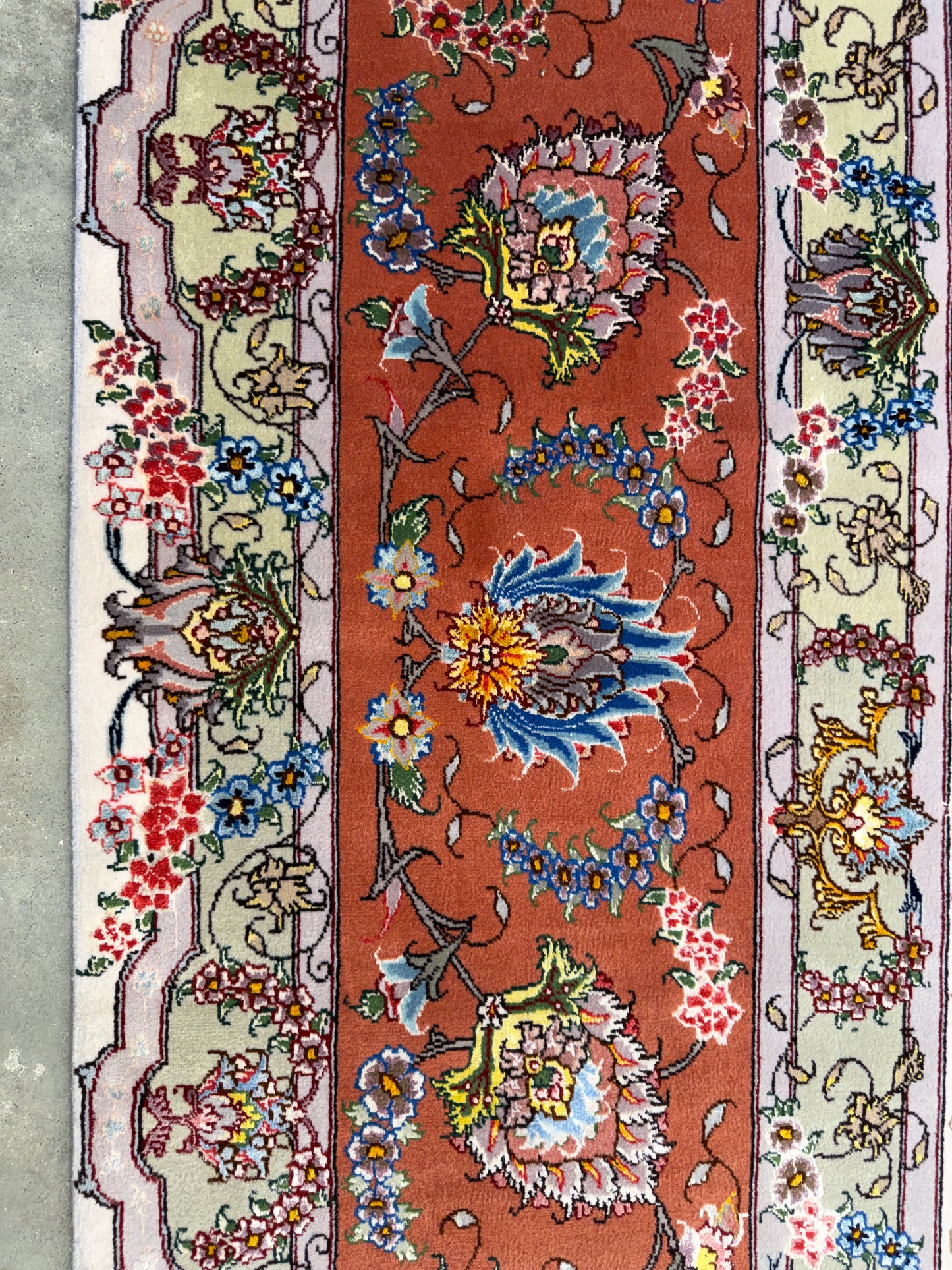 Hand-Knotted 60 Raj Persian Tabriz Rug - 9’10”x13’7”