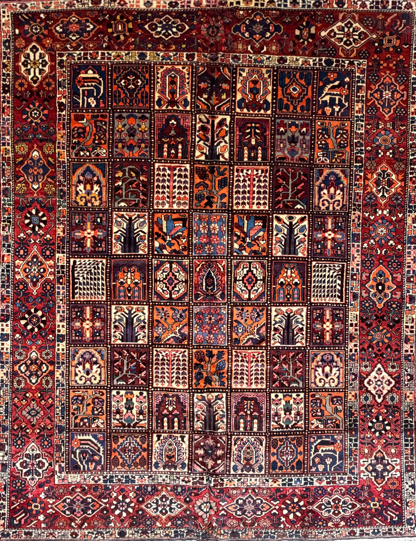 Hand-Knotted Persian Bakhtiari Rug - 9’9”x13’4”