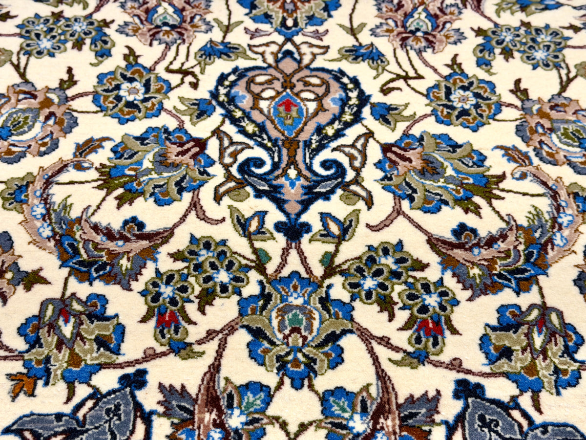 Hand-Knotted Persian Isfahan Rug - 5’x8’