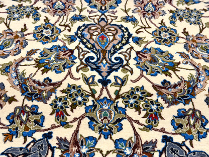Hand-Knotted Persian Isfahan Rug - 5’x8’
