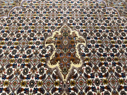 Hand-Knotted Persian Tabriz Mahi Rug - 4'7"x6'7"