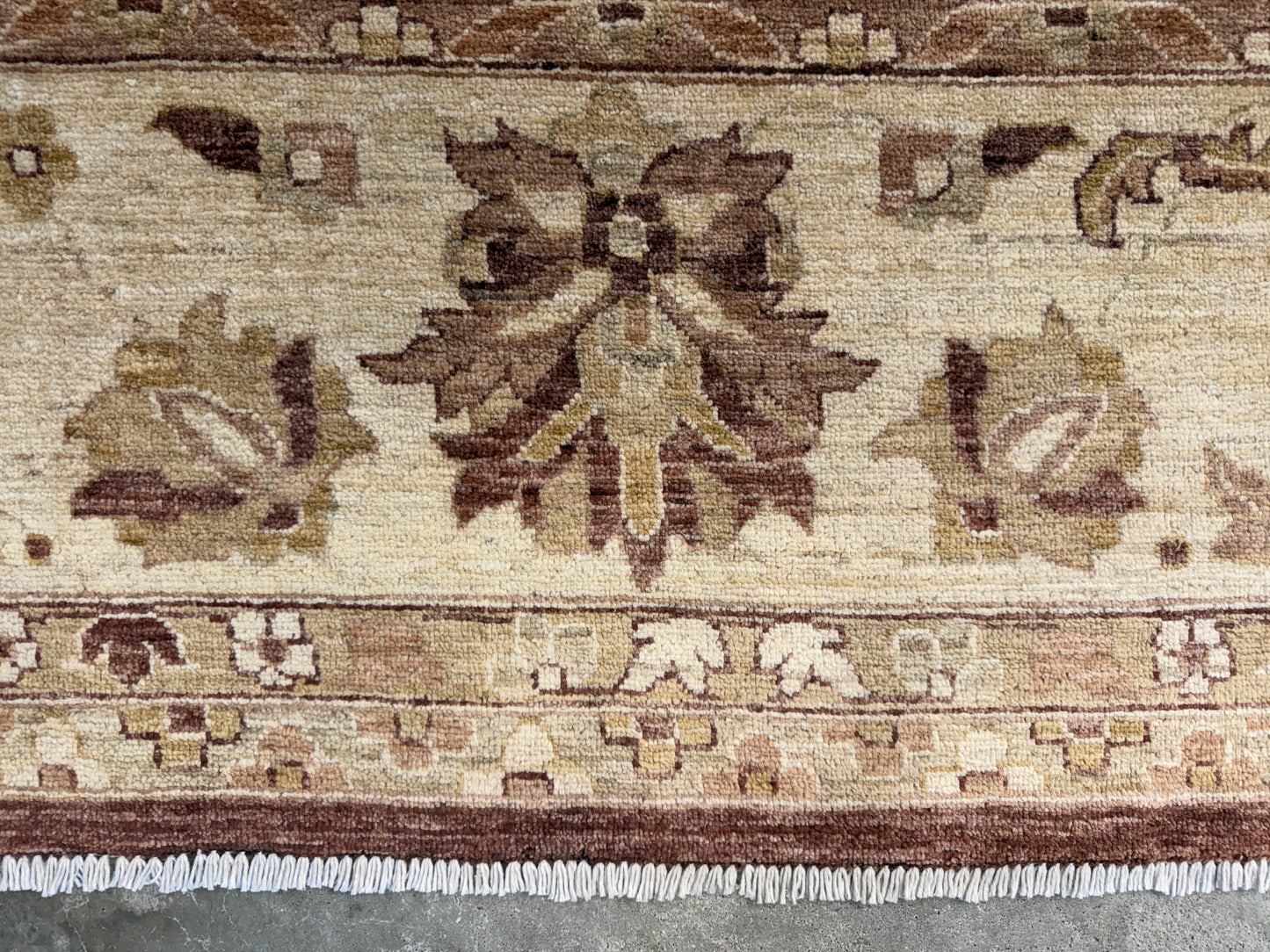 8’x10’ Hand-Knotted Wool Agra Area Rug