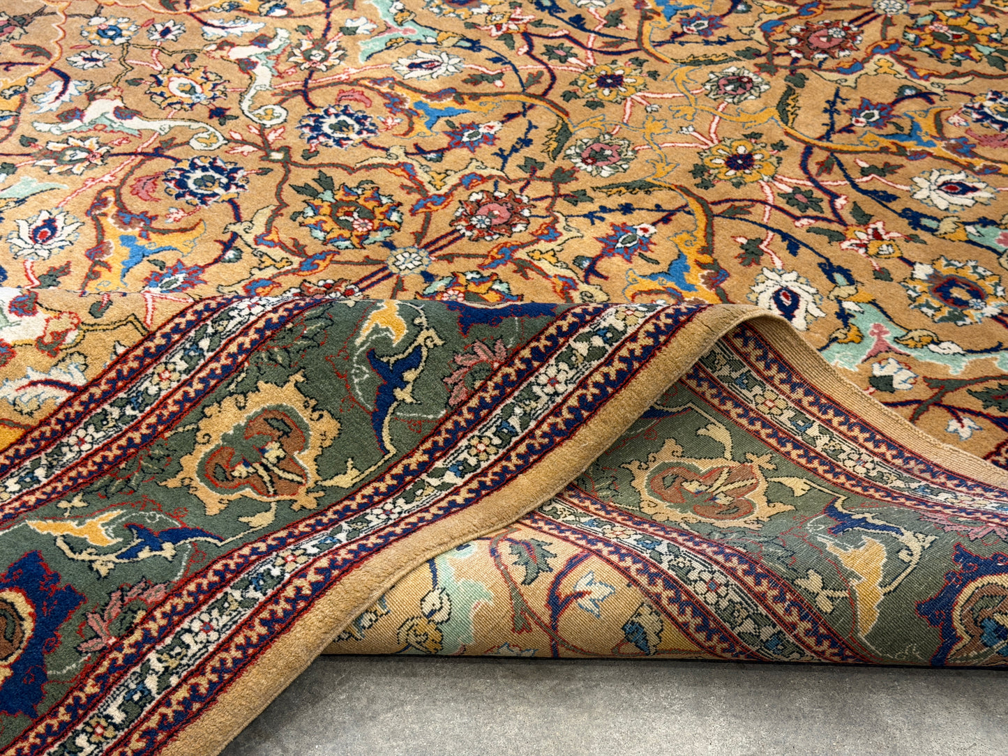 Hand-Knotted Persian Kashan Rug - 9’9”x14’5”