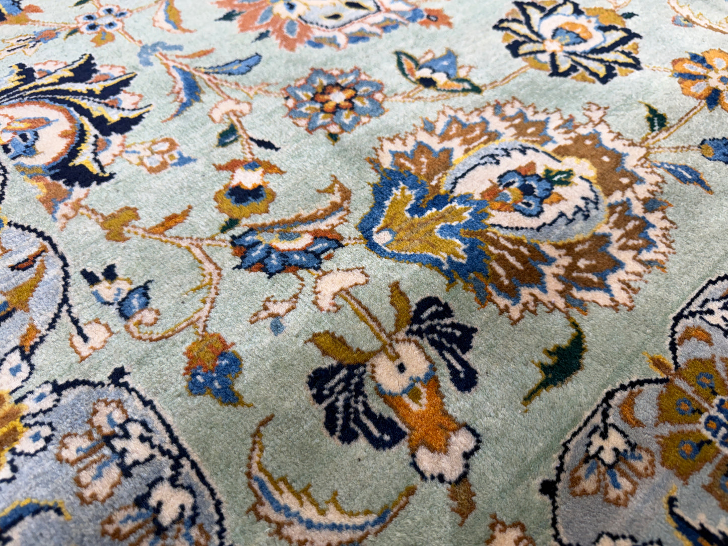 Hand-Knotted Persian Kashan Rug - 10'6"x14'6"