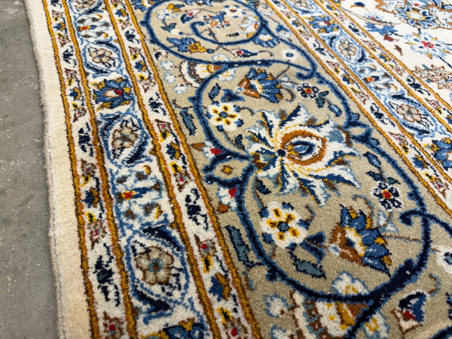 9’4”x13’3” Hand-Knotted Wool Persian Kashan Area Rug