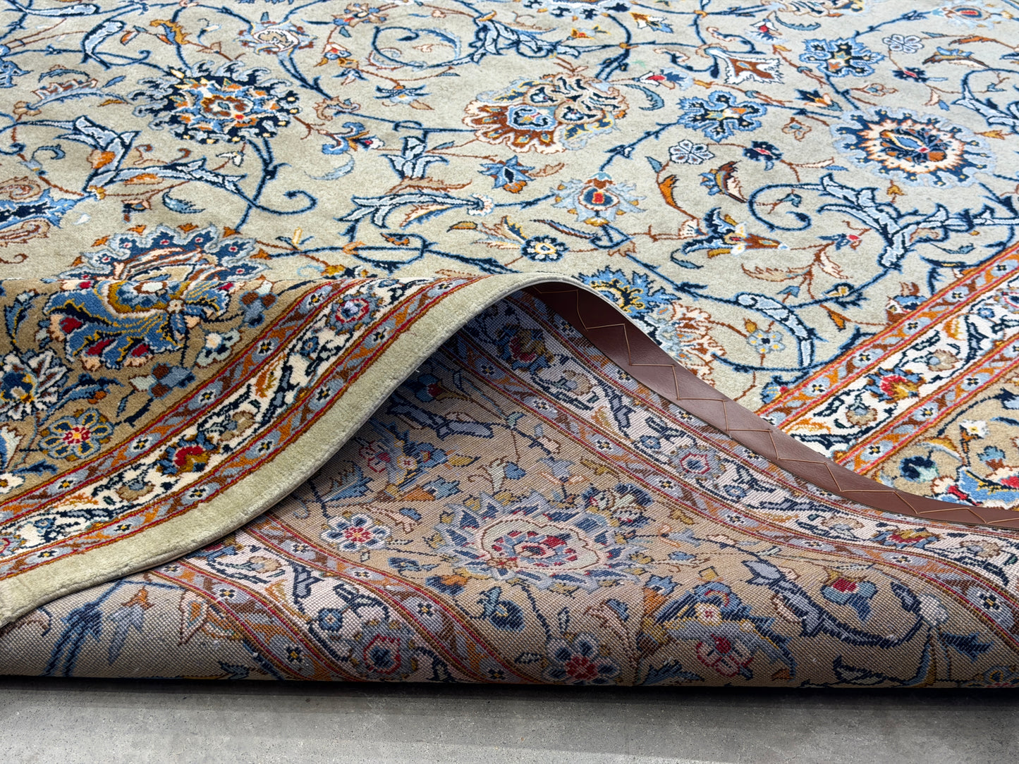 Hand-Knotted Persian Kashan Rug - 9’9”x13’8”