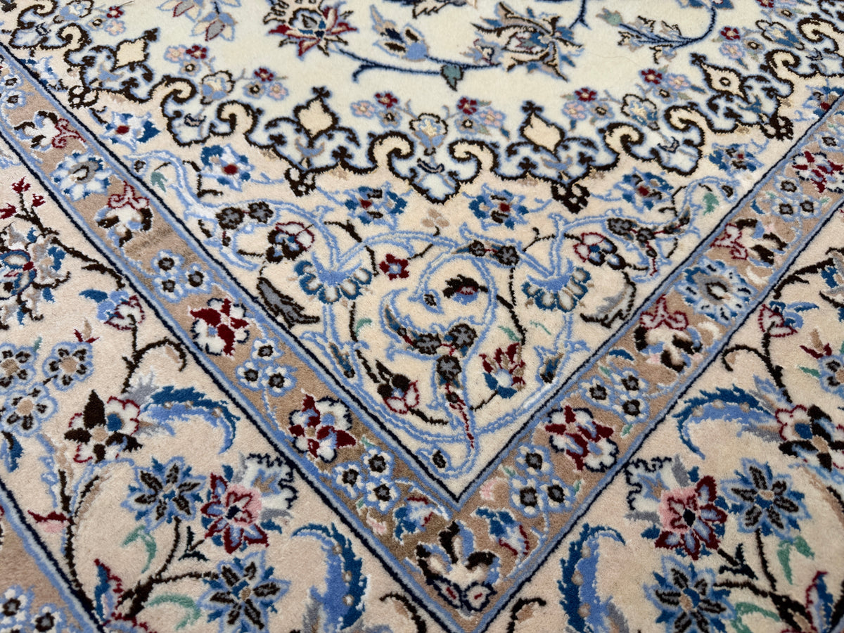 Hand-Knotted 6 La Persian Nain Rug - 4'x6'6"