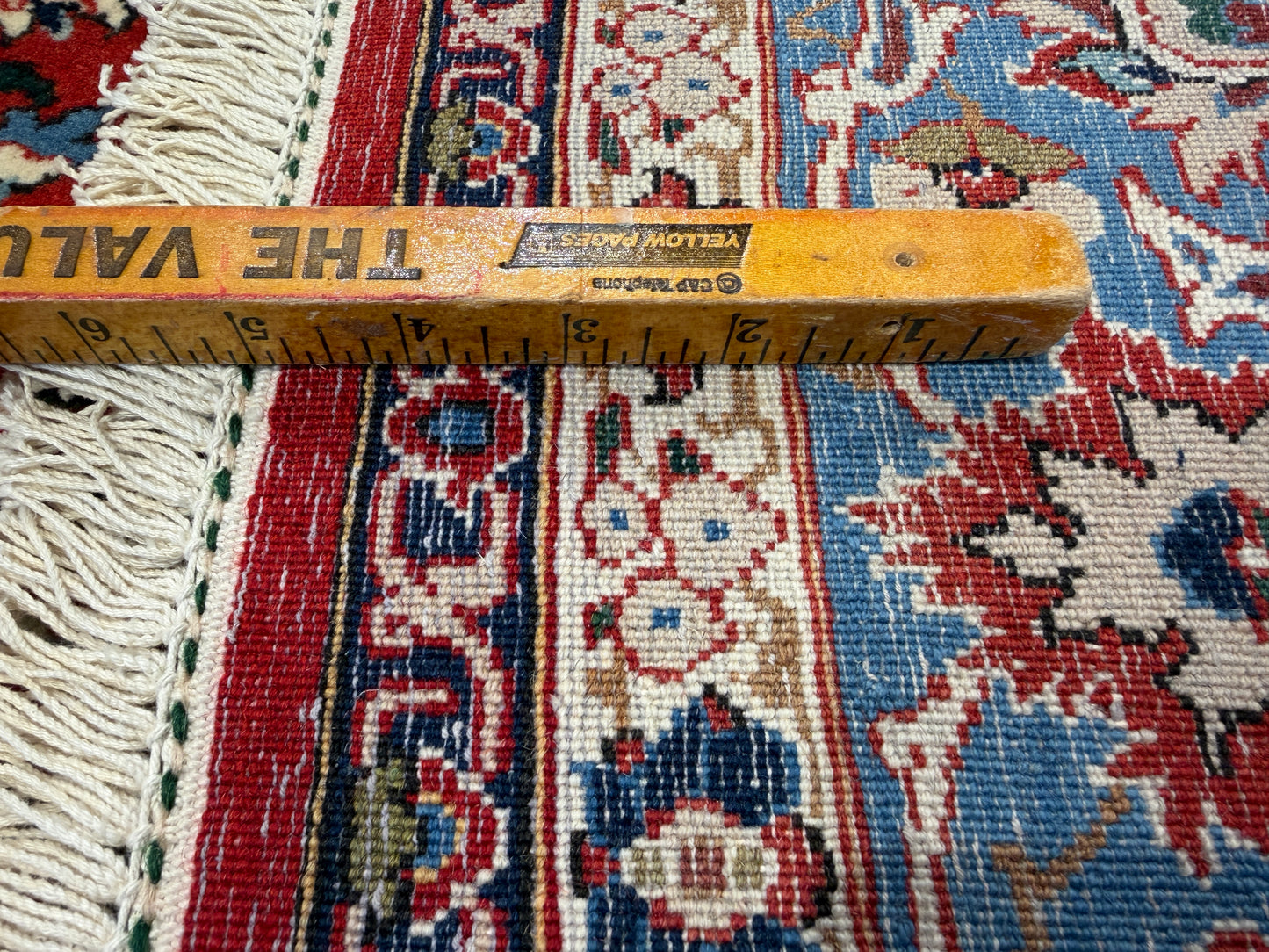 Hand-Knotted Persian Isfahan Rug - 5’1”x6’10”
