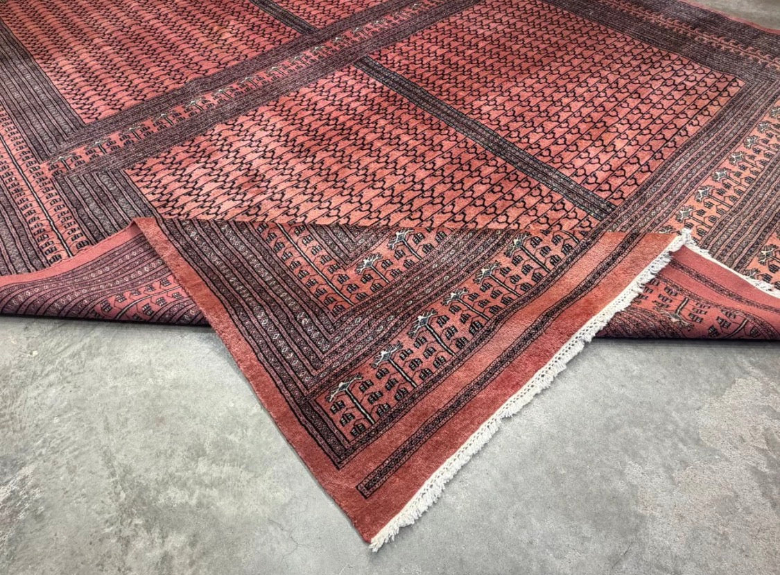 Hand-Knotted Bokhara Rug - 9'x12'