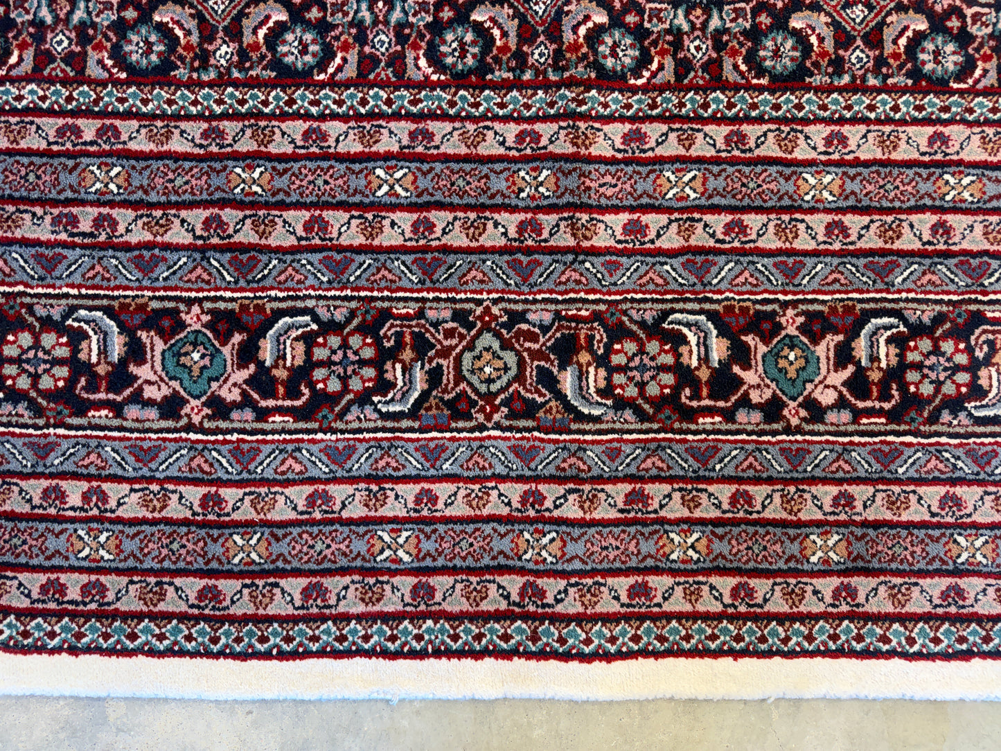 9’10”x14’ Hand-Knotted IndoBidjar Area Rug
