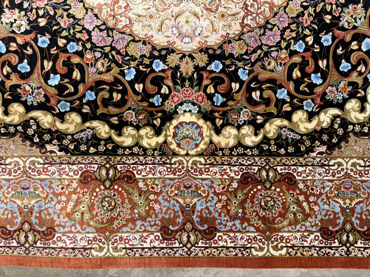 Luxurious Hand-Knotted 100% Silk Persian Qum Rug - Signed Abbaspour - 6'6"x9'6"