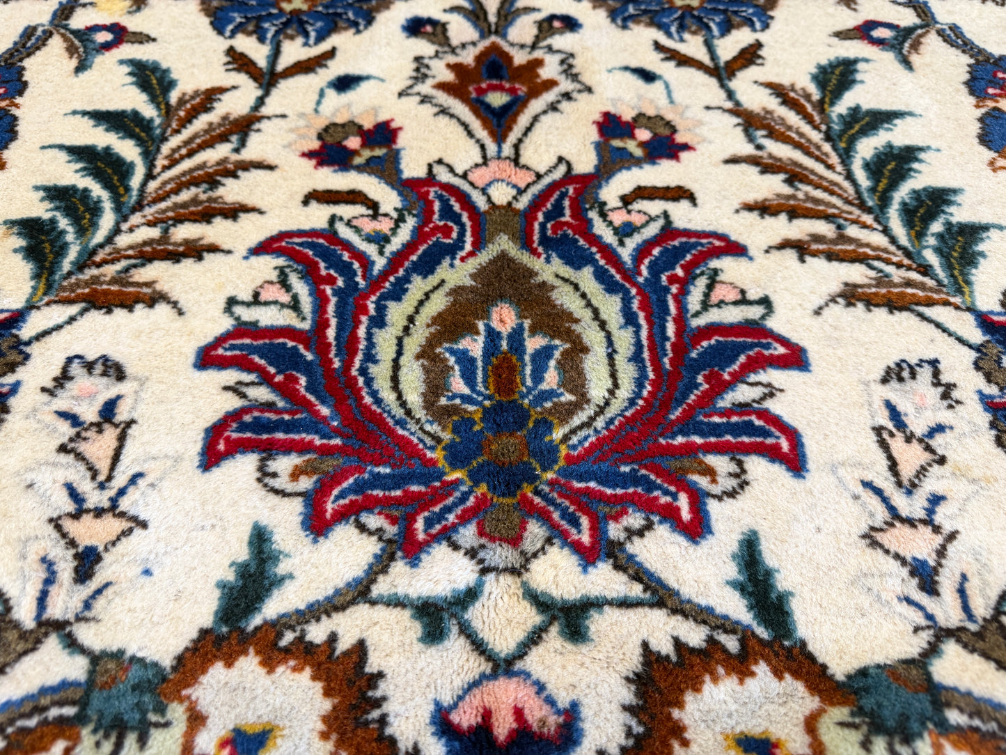 10'5"x13'8" Hand-Knotted Wool All-over Kashan Persian Rug