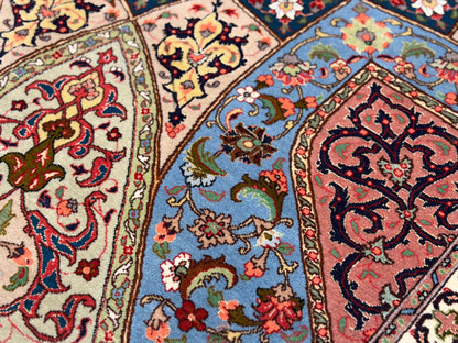 Hand-Knotted 60 Raj Persian Tabriz Rug - Dome Design - 6'8"x10'7"