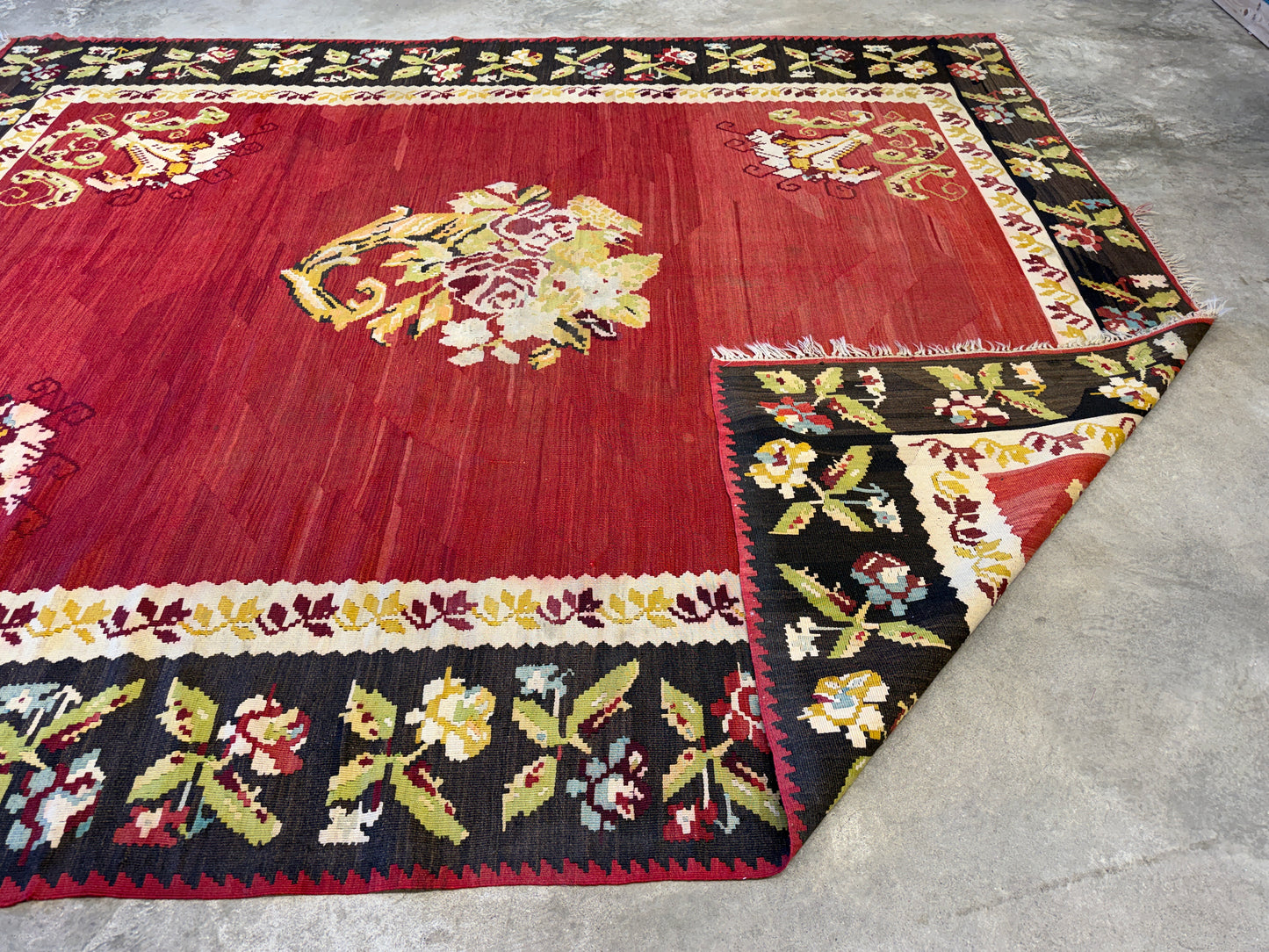 Antique Flatweave Aubusson Rug - 8’x10’