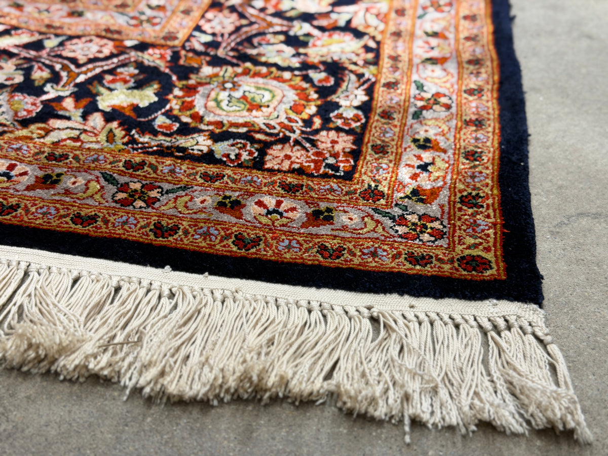 Hand-Knotted 100% Silk Persian Kashan Rug - 6'10"x9'9"